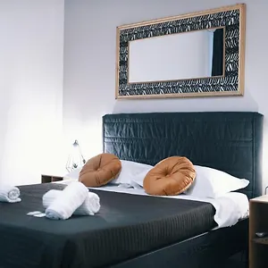  Apartment Persia Collection Colosseo