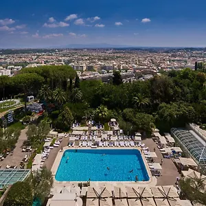 Cavalieri, A Waldorf Astoria Station touristique